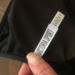 Victoria's Secret Intimates & Sleepwear - Victoria’s Secret sports bra Victoria's Secret Intimates & Sleepwear - Victoria’s Secret sports bra